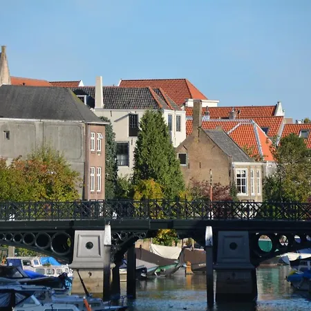 Rijksmonument Appelsteiger Bed & Breakfast 3*