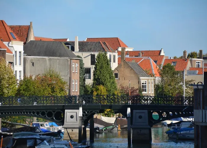 Rijksmonument Appelsteiger Bed & Breakfast 3*